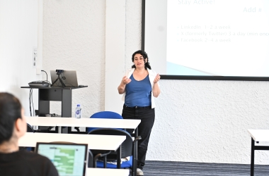 Guest Lecture Introduces Social Media Analytics to Master’s Students